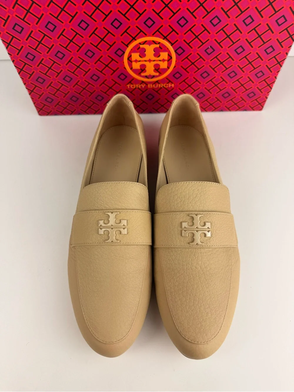 Tory Burch Mini Everly Loafer Pebbled Leather Flats Chantilly Beige Size 9